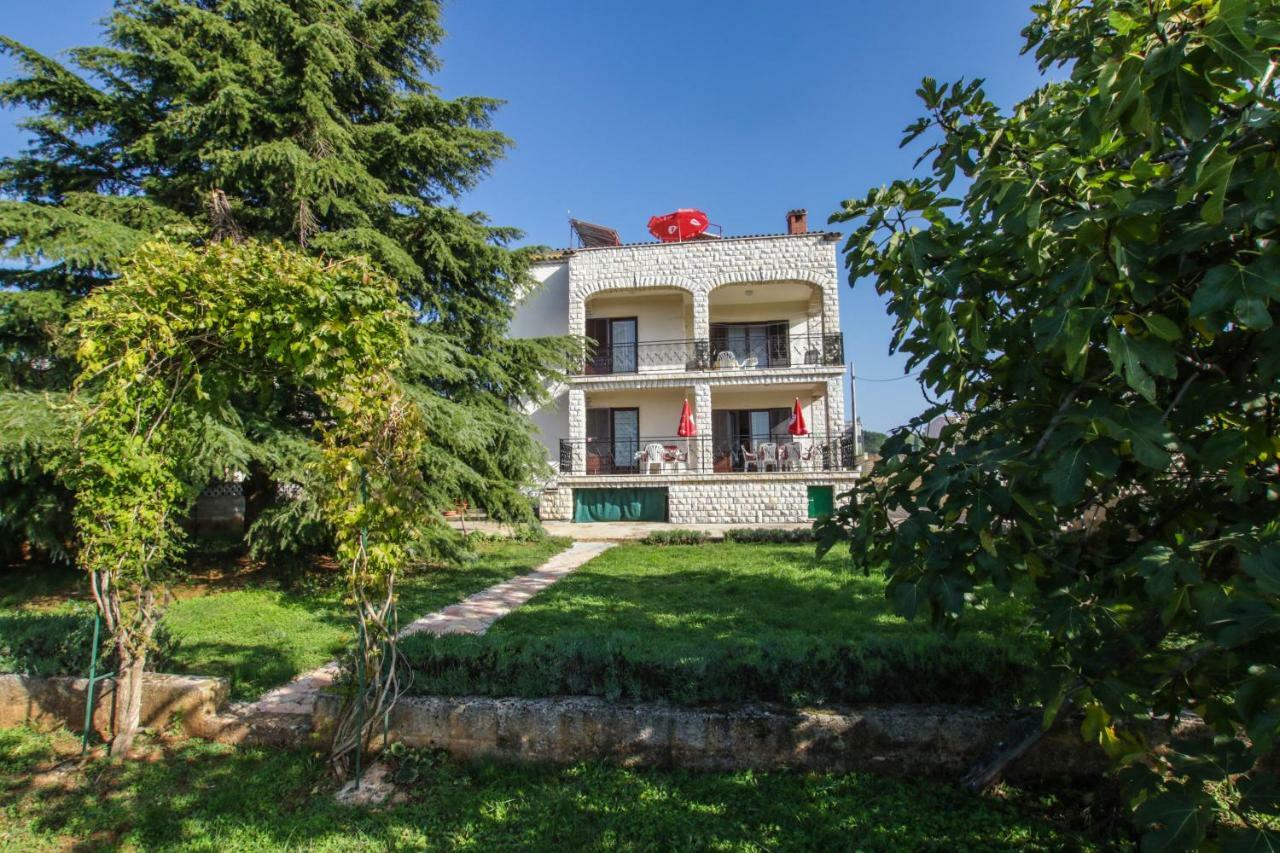 Apartmani Janja Porec Exterior photo